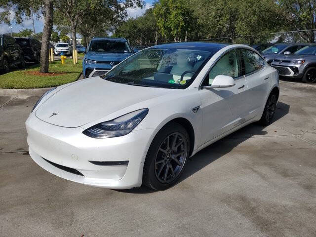 2020 Tesla Model 3 Standard Range Plus