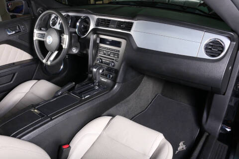 2012 Ford Mustang V6 Premium