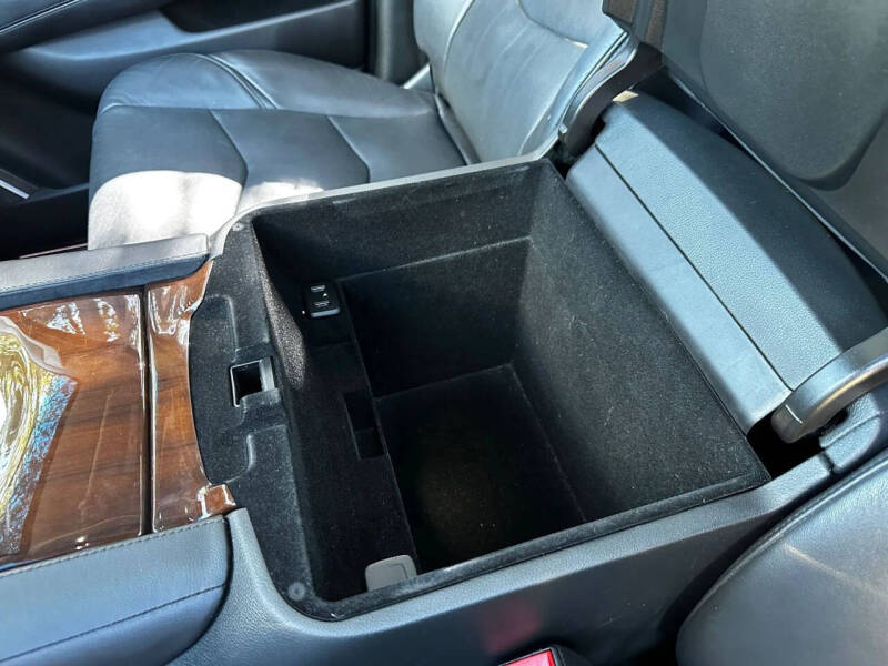 2020 Cadillac Escalade ESV Luxury