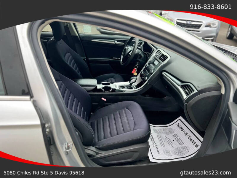 2013 Ford Fusion Hybrid SE