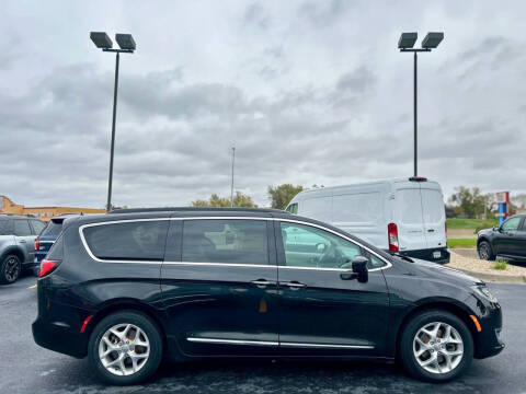 2017 Chrysler Pacifica