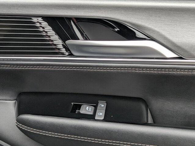 2024 Jeep Wagoneer Carbide