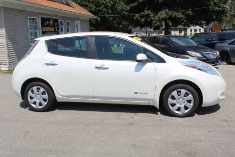 2015 Nissan LEAF S