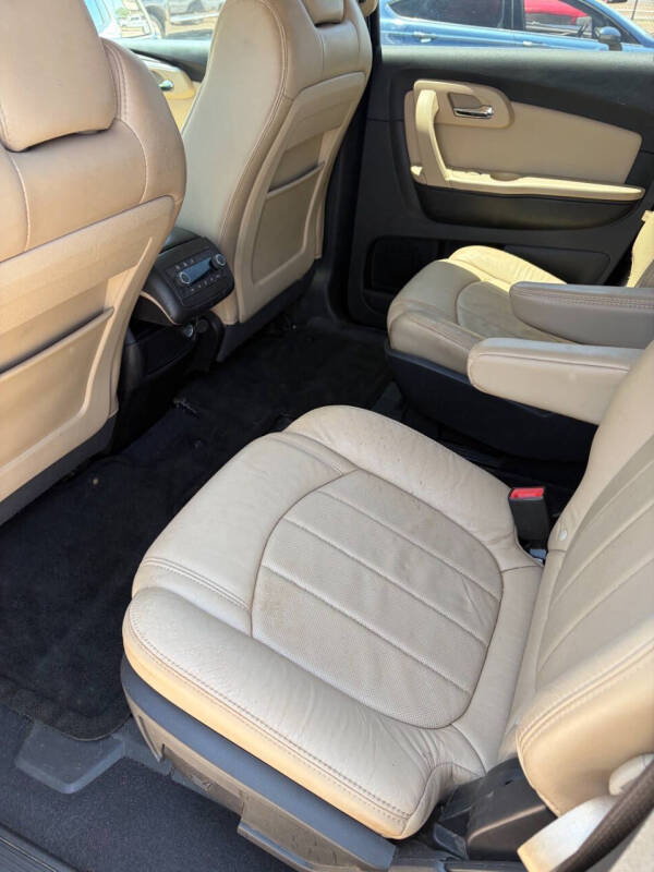 2011 Chevrolet Traverse LTZ