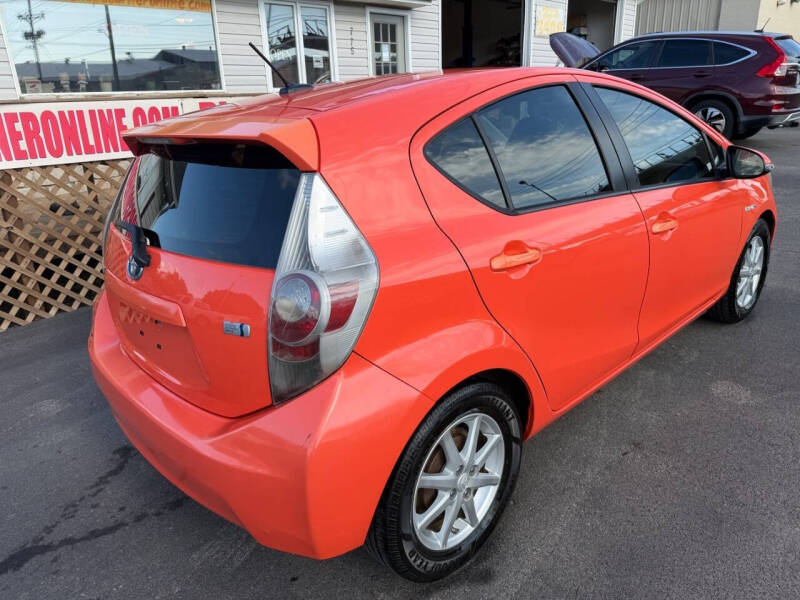 2012 Toyota Prius c Four