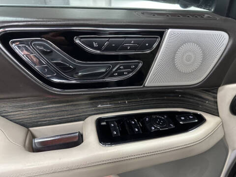2019 Lincoln Navigator L Black Label