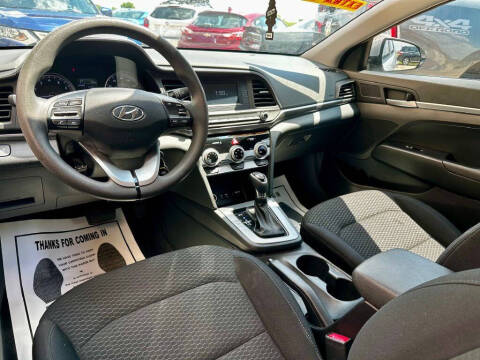 2019 Hyundai Elantra