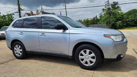 2014 Mitsubishi Outlander for sale at Gocarguys.com in Houston TX