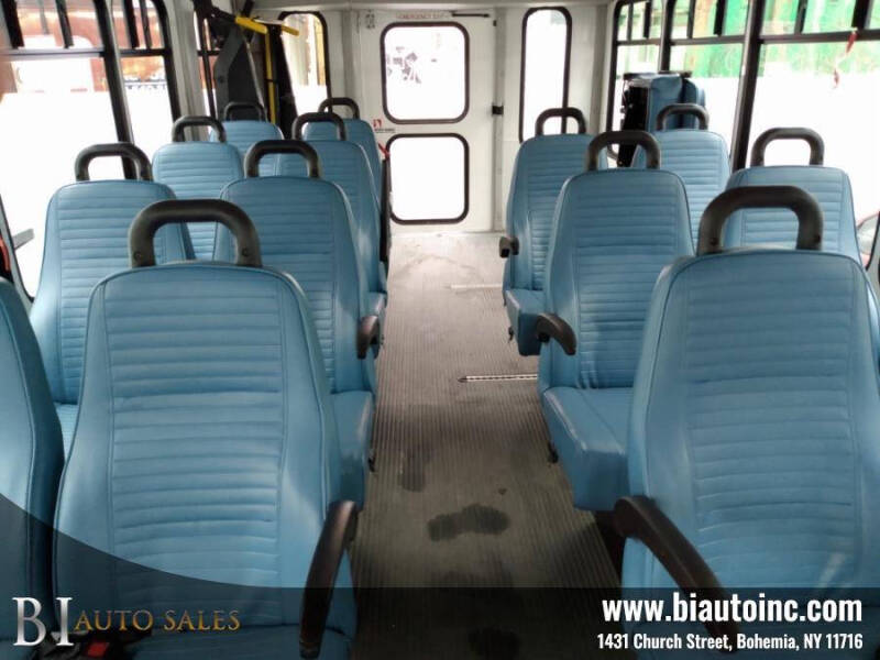 2009 Ford E-Series E-450 SD