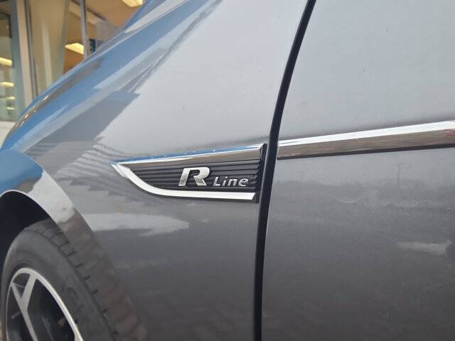 2020 Volkswagen Passat R-Line