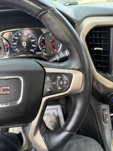2017 GMC Acadia Denali