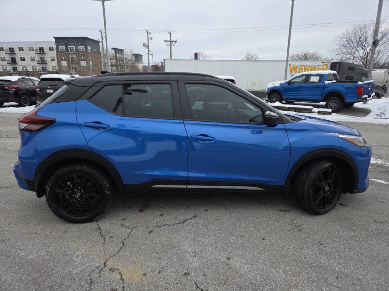 2023 Nissan Kicks SR