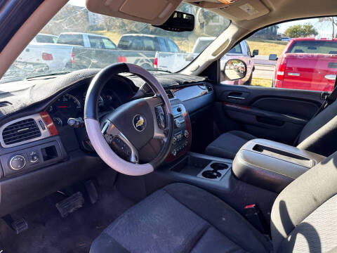 2011 Chevrolet Suburban LS