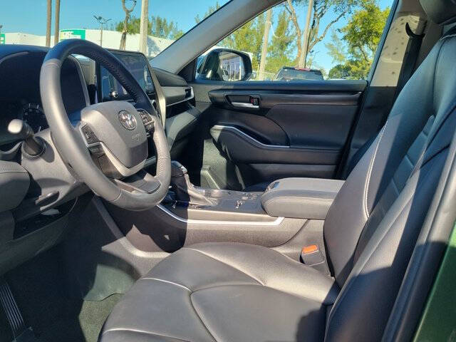 2023 Toyota Highlander XLE