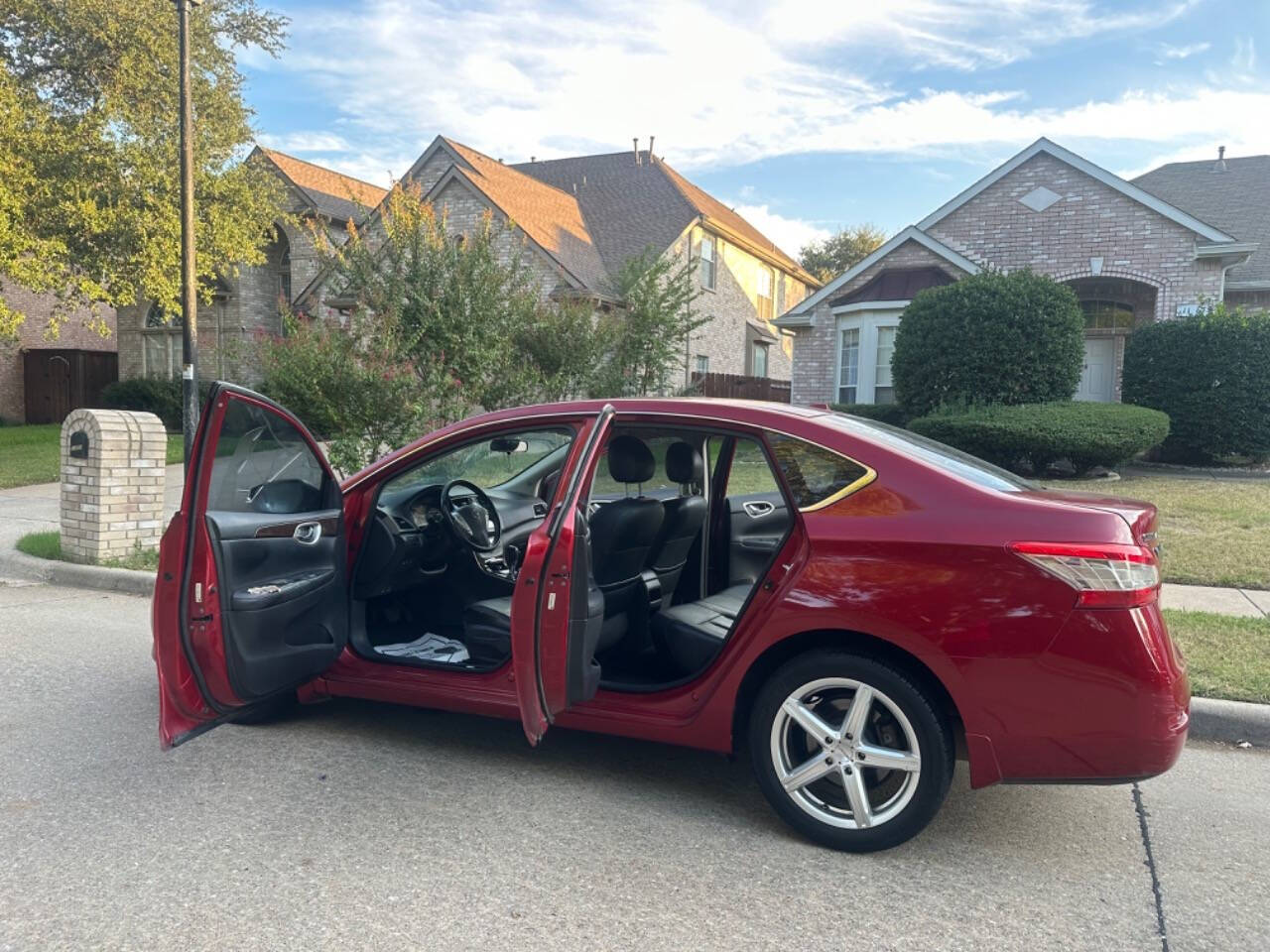 2013 Nissan Sentra for sale at Sarenco Auto Inc in Dallas, TX