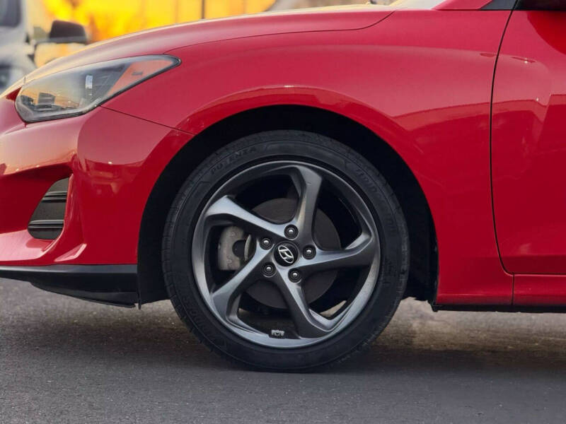 2019 Hyundai Veloster