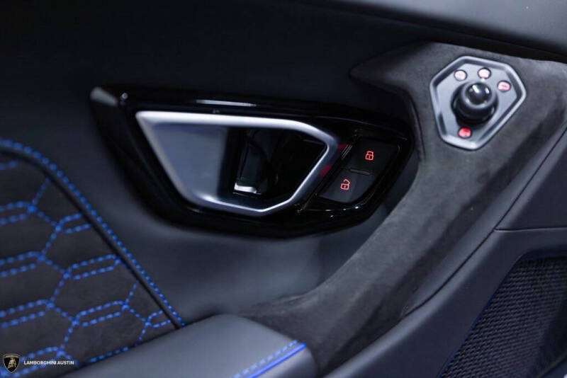 2023 Lamborghini Huracan Tecnica