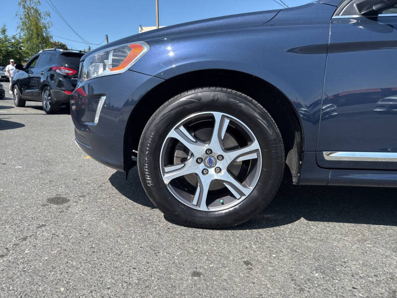 Used 2015 Volvo XC60 T6 Platinum with VIN YV4902RD5F2584284 for sale in Edmonds, WA