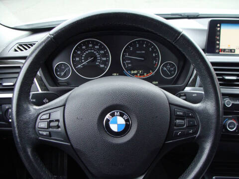 2018 BMW 3 Series 320i xDrive