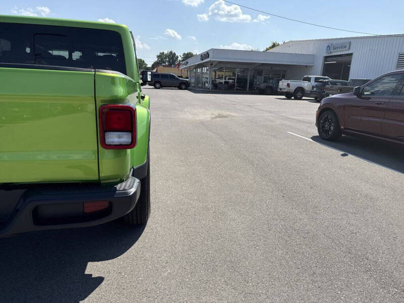 2025 Jeep Gladiator Sport S