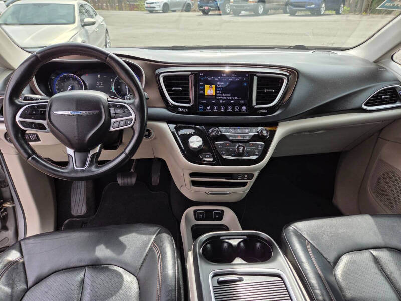 2018 Chrysler Pacifica Touring L