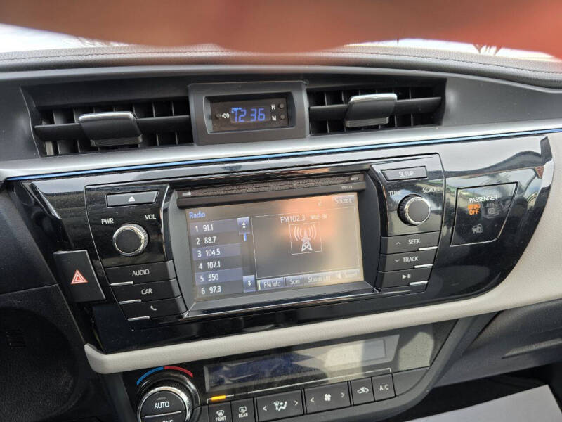 2016 Toyota Corolla LE