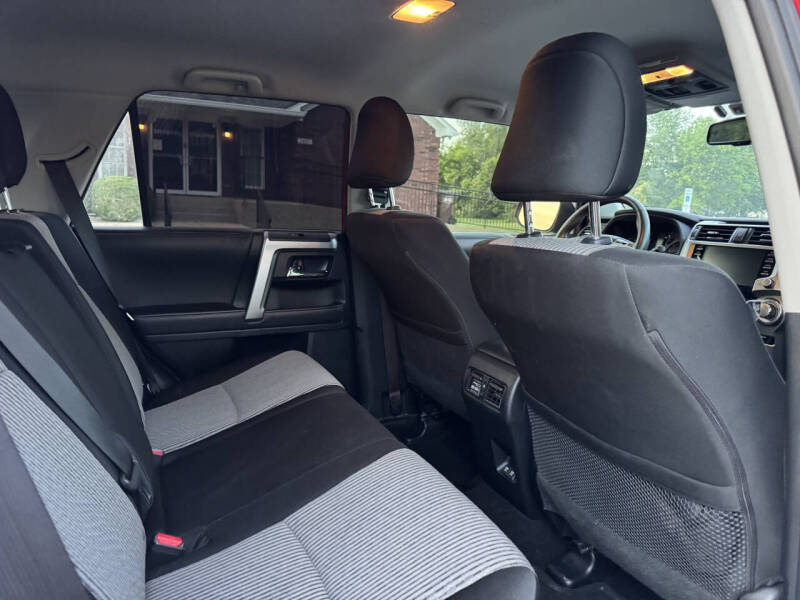 2022 Toyota 4Runner SR5