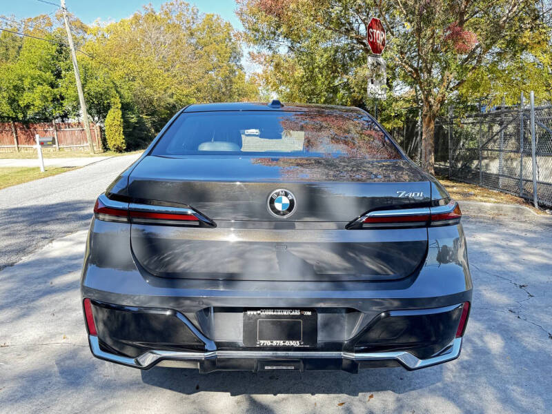 2023 BMW 7 Series 740i