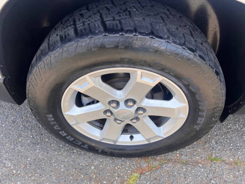2015 GMC Acadia SLE-2