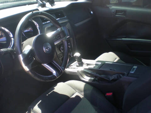 2014 Ford Mustang V6