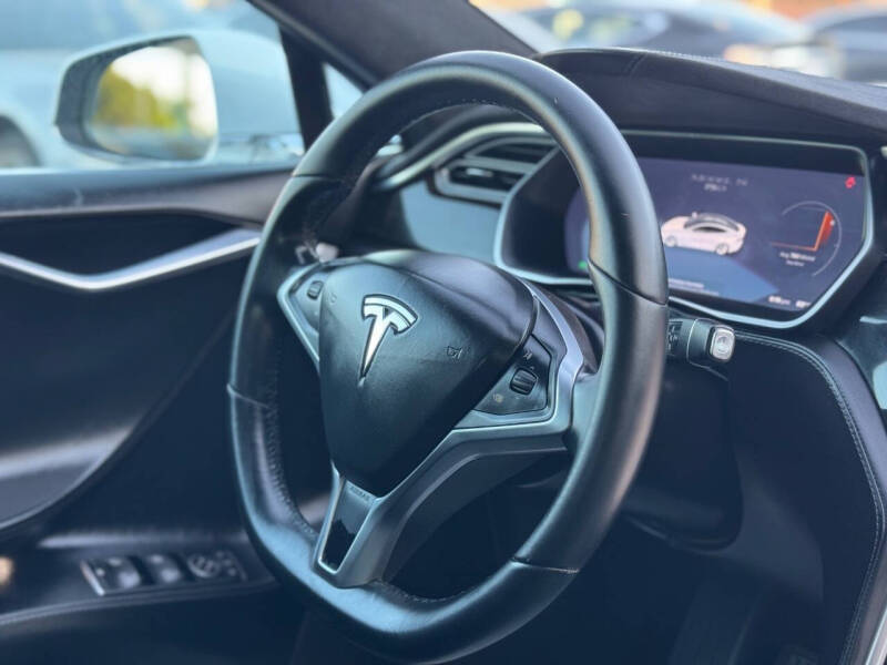 2016 Tesla Model S 75D