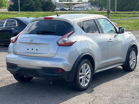 2016 Nissan JUKE SV