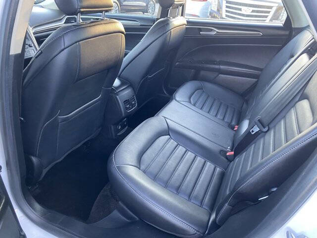 2017 Ford Fusion Hybrid SE