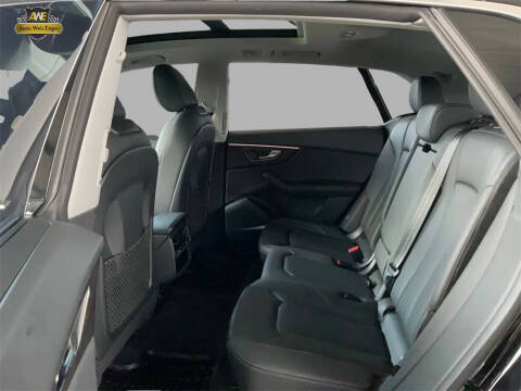 2023 Audi Q8 quattro Prestige 55 TFSI