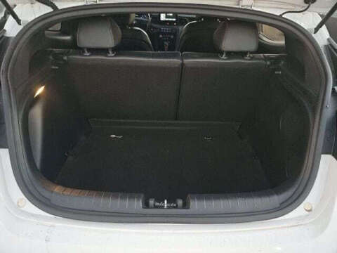 2020 Hyundai Veloster 2.0L Premium