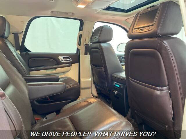 2011 Cadillac Escalade Platinum Edition