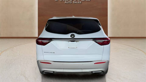 2020 Buick Enclave Essence