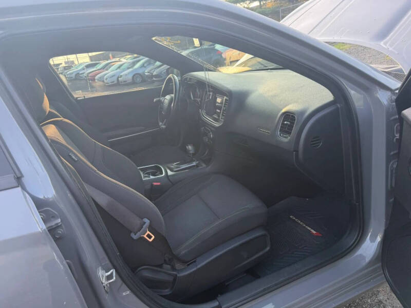 2019 Dodge Charger SXT