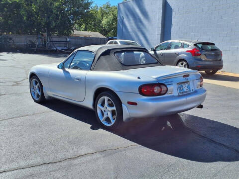 2003 Mazda MX-5 Miata LS