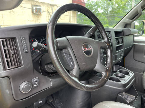 2021 GMC Savana 2500