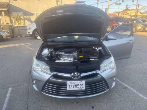 2015 Toyota Camry SE