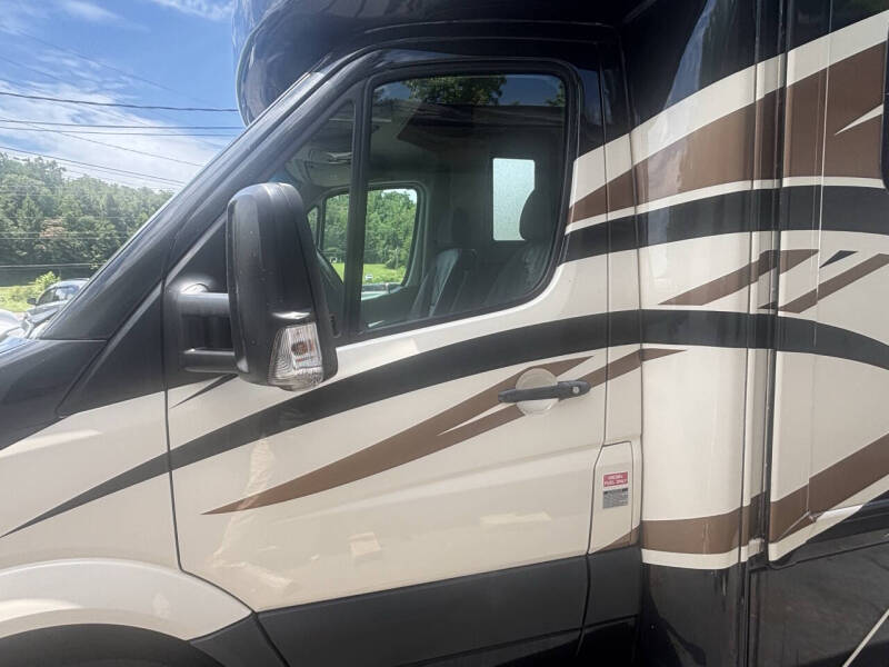 2014 Thor Motor Coach Citation 24sa