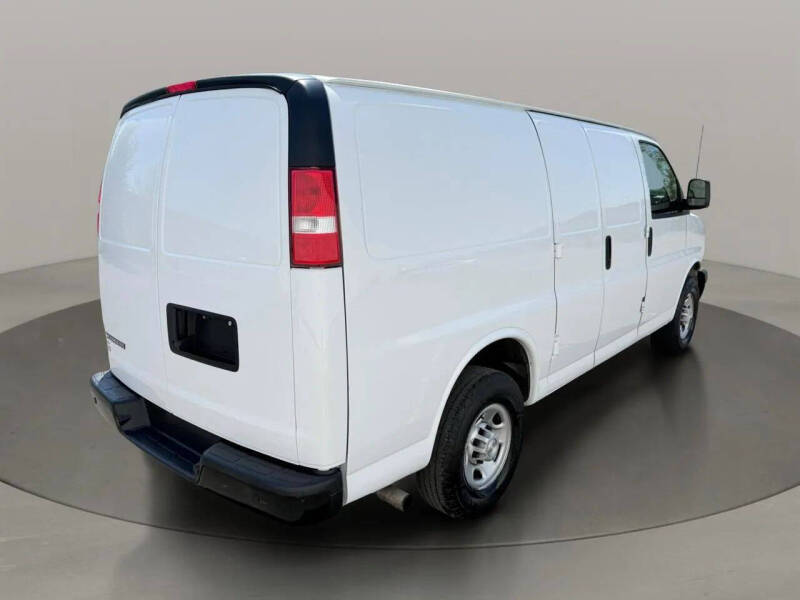 2021 Chevrolet Express 2500