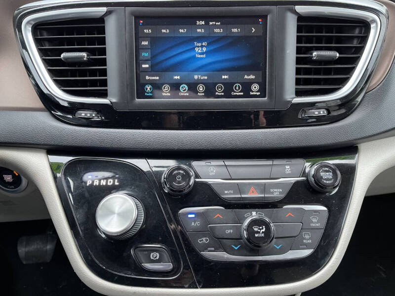 2021 Chrysler Voyager LXi