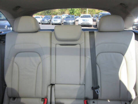 2011 Audi Q5 2.0T quattro Premium