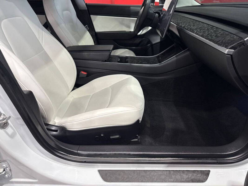 2020 Tesla Model 3 Performance