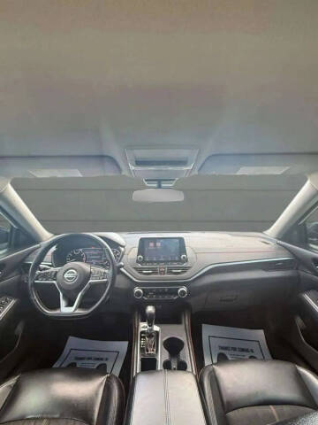 2021 Nissan Altima 2.5 SR