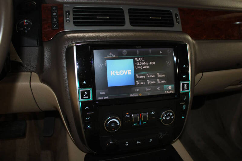2013 Chevrolet Avalanche LS Black Diamond