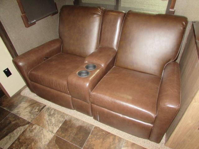 2016 Forest River SHASTA PHO