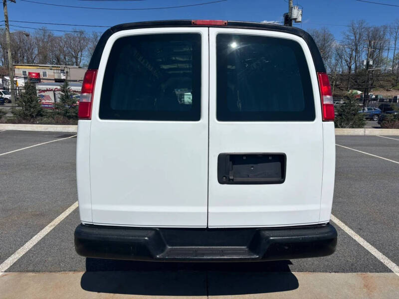 2019 Chevrolet Express 2500